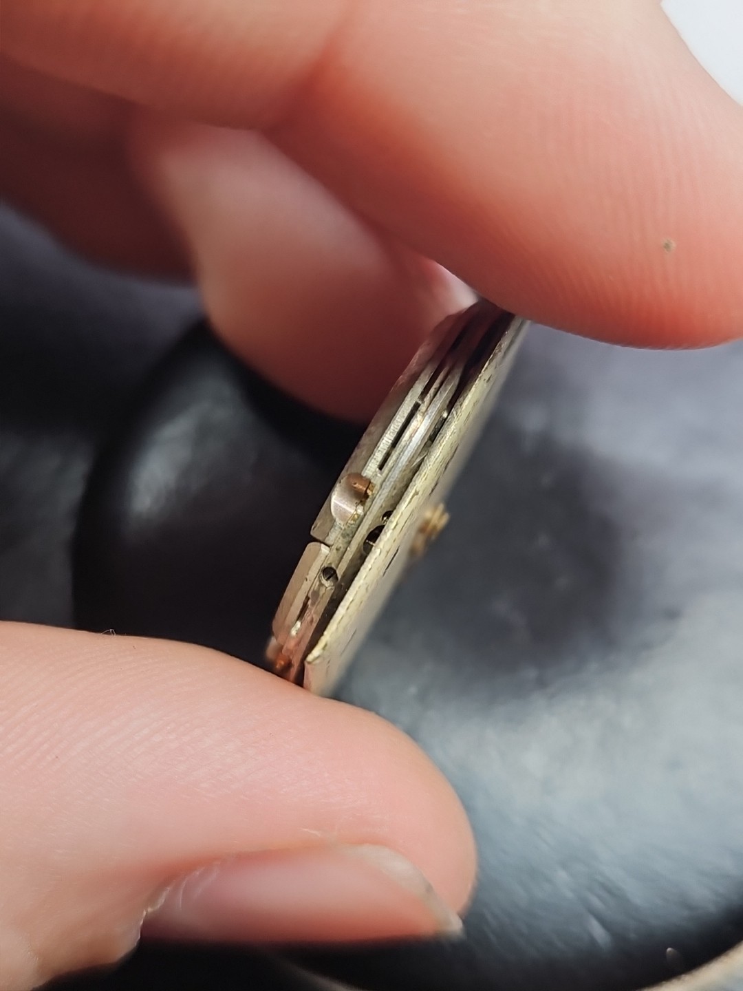 Vintage Driva Geneva 17j Manual Wind Watch Movement FOR PARTS/REPAIR