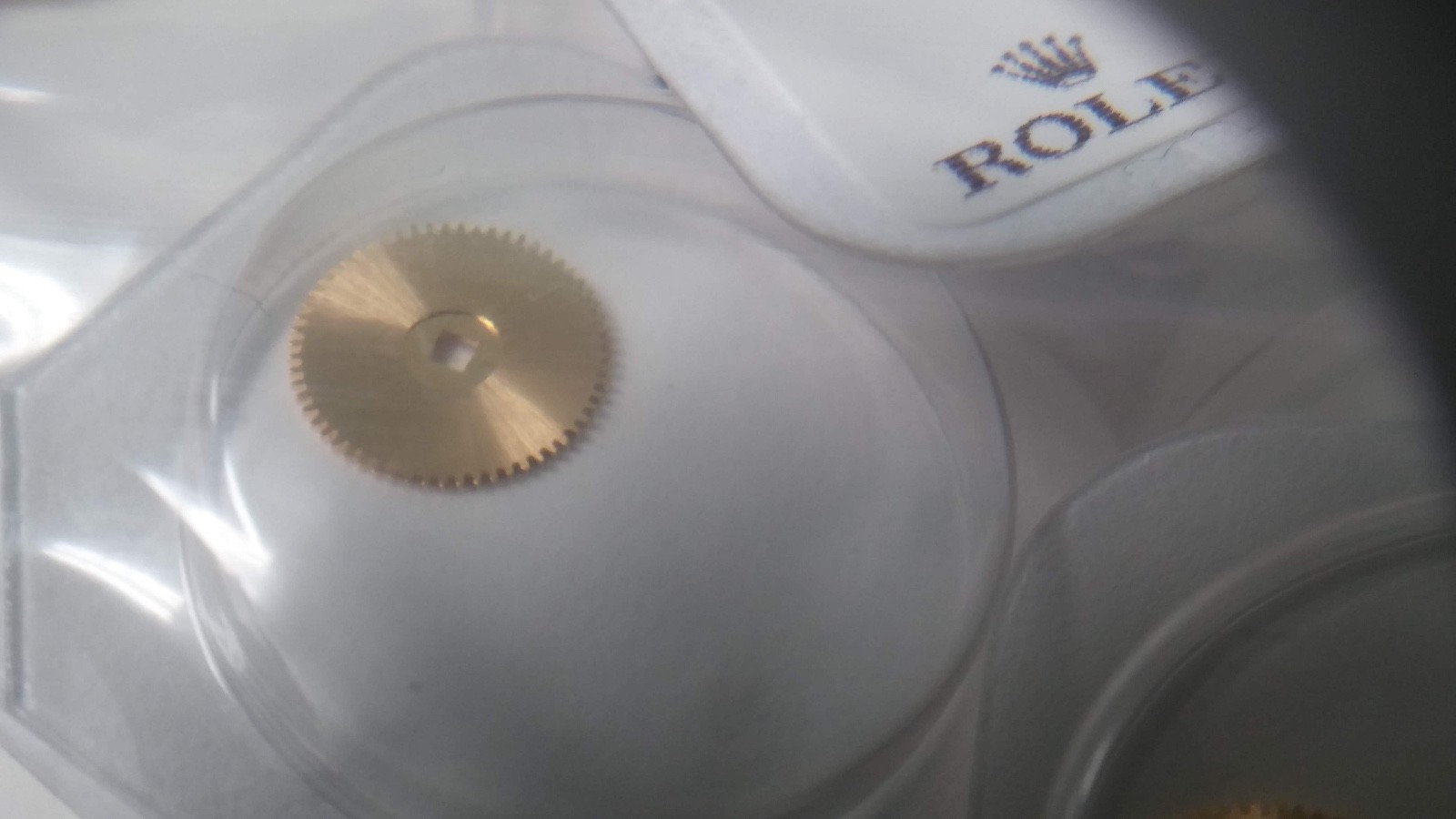 Original NEW Rolex 3135 305 ratchet wheel NEW/SEALED for watch repair