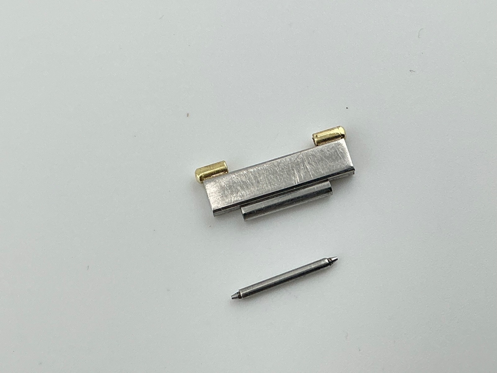 Authentic OMEGA Constellation 16mm older version 18K SS Half bar Link 1392/012