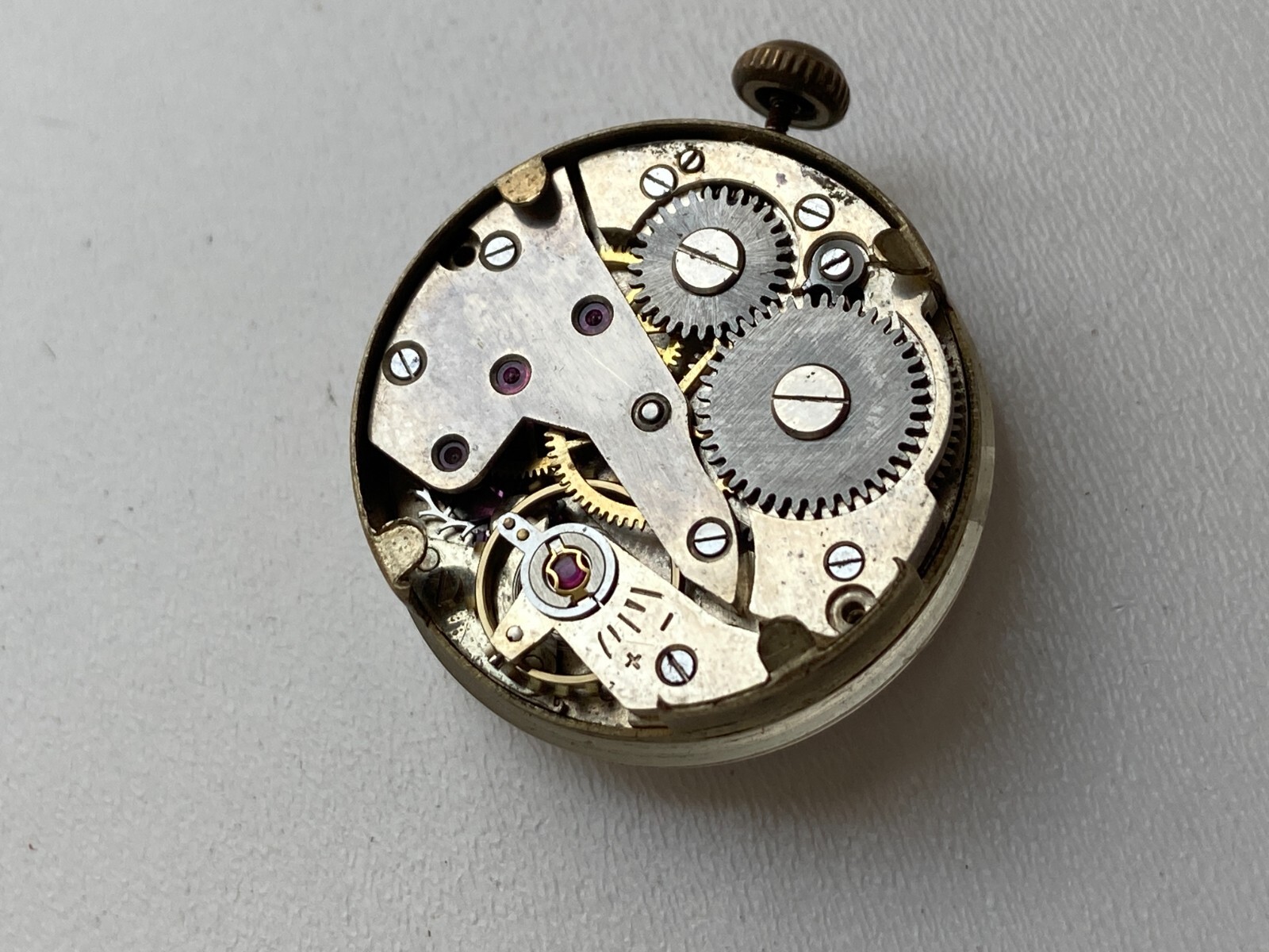 VINATGE WATCH PARTS MOVEMENT PAX CAL FE 233-60 FRANCE ANCRE 15 RUBIS WORKS