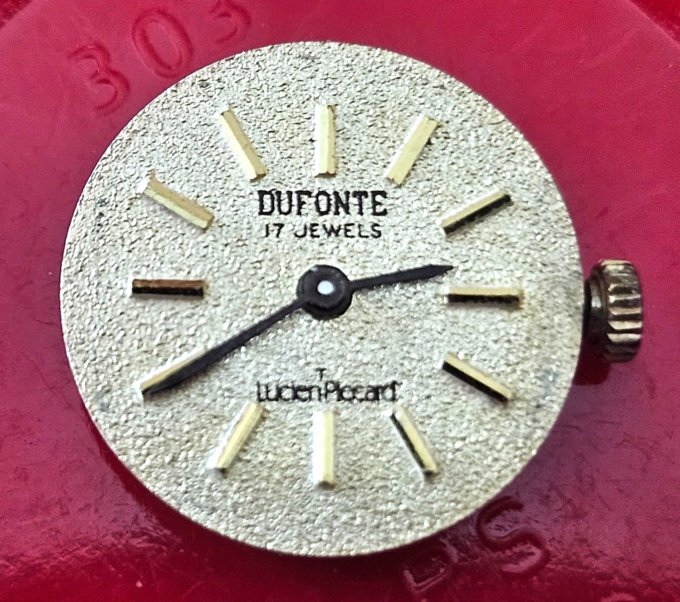 VINTAGE~BULOVA DUFONTE LUCIEN PICARD~17J SWISS WATCH MOVEMENT (GOOD BALANCE)
