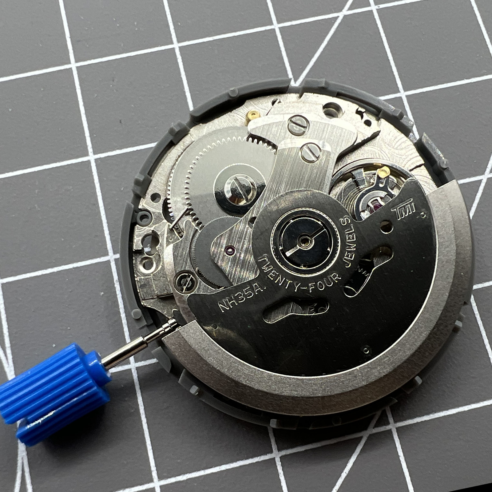 NH35 NH35A Japan Golden Date Automatic Mechanical Movement SKX007 Crown At 3/3.8