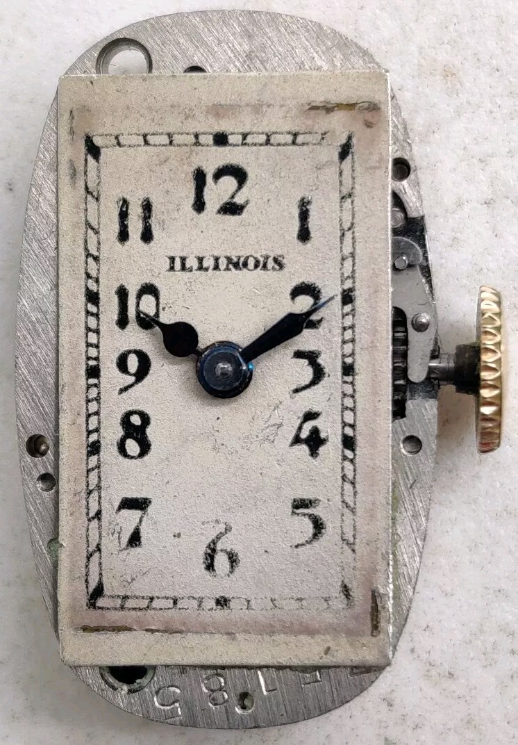 Illinois Watch Co. 107 17 jewel Wrist watch movement Running