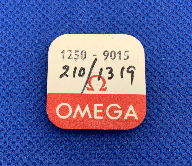 Omega 1250-9015 210/1319 Third Wheel. Sealed. New Old Stock. 18-03 L