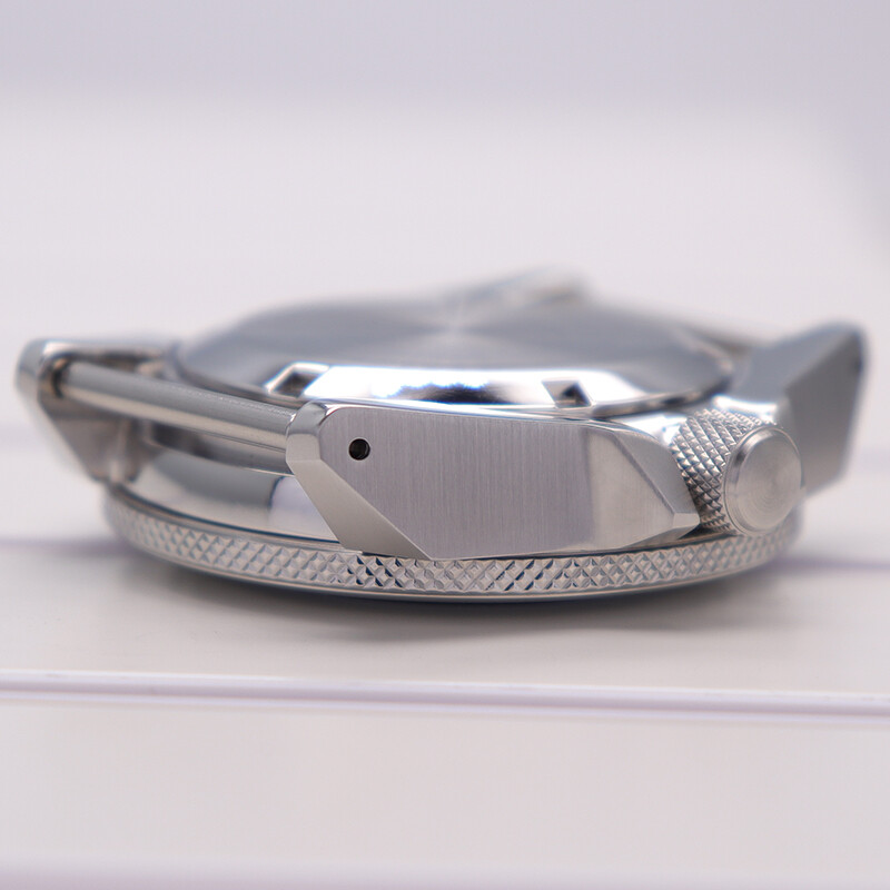Modified Seiko Samurai 43.8mm Watch Cases Sapphire Glass For Seiko NH35 Movement