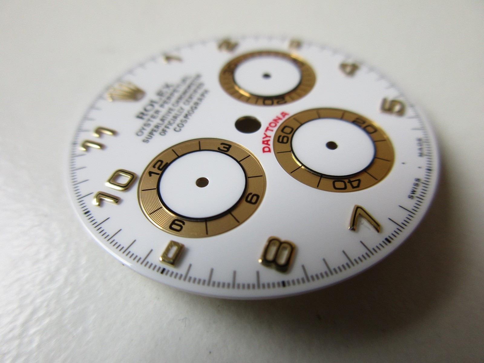 Rolex Cosmograph Daytona white dial – gold index – missing no. 6 – Swiss