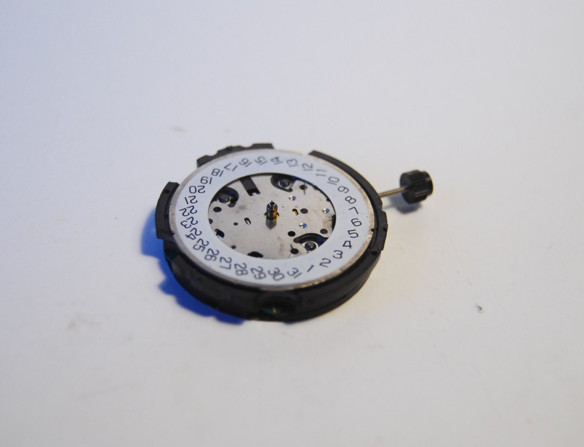 ETA QUARTZ MOVEMENT G10 711 – FOR PARTS / SPARES OR REPAIR