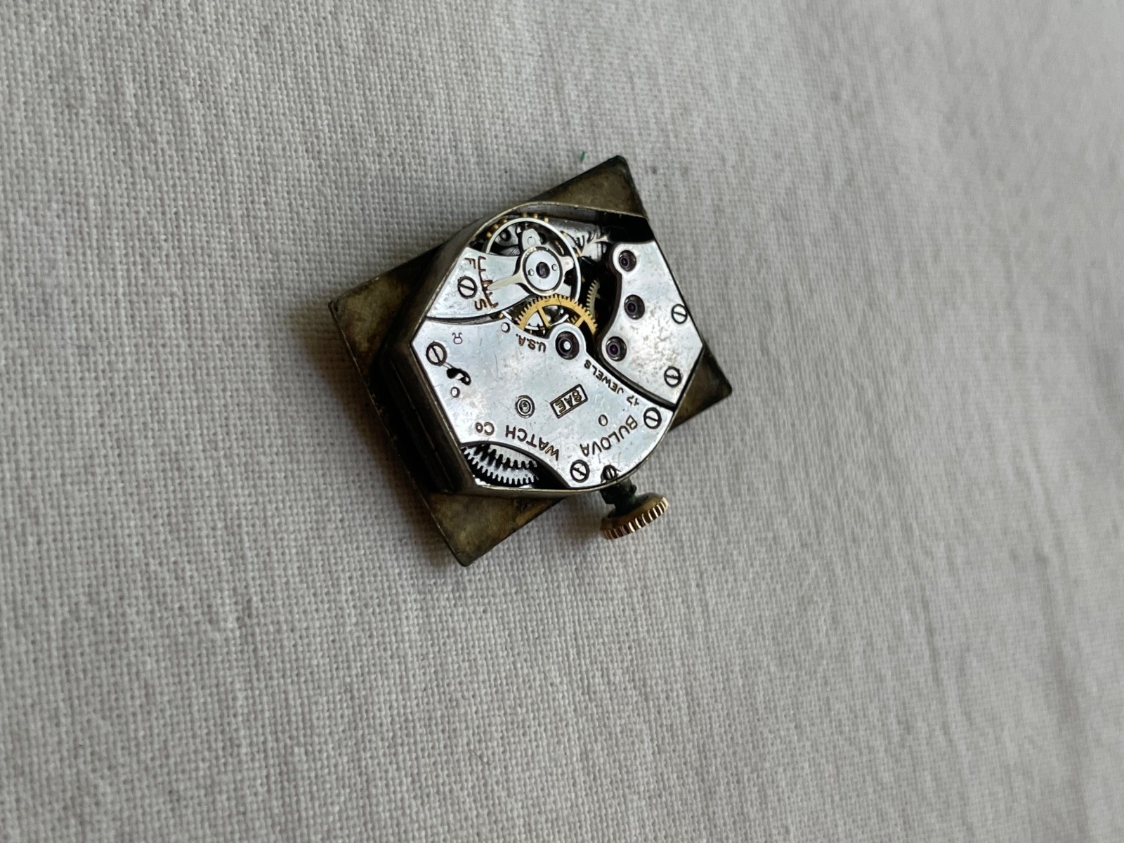 Bulova 8AE – movement for mens watch RUNS, lot0408