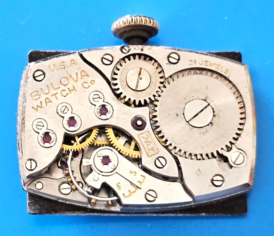 BULOVA 7AK 21J Watch Movement (REMOVED FROM GOLD CASE/BALANCE RUNS) lot36