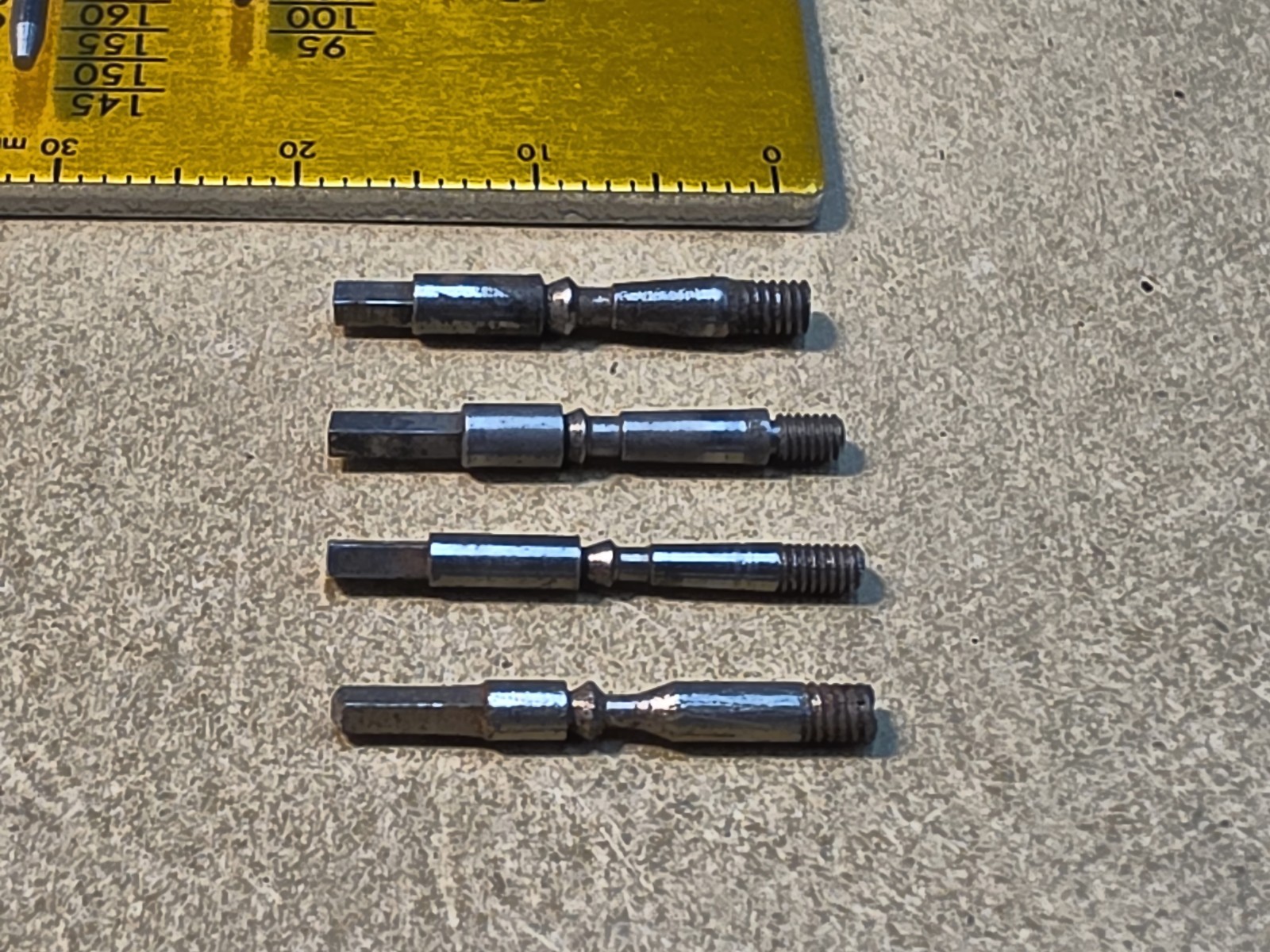 Lot Of 4 Mixed American Pocket Watch Stems With 18s Squares Parts Spares
