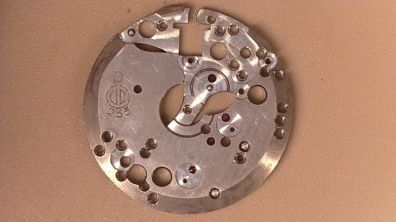 1 Vintage Platine Watch Movement Incomplete Cal. VC 233 Cupillard