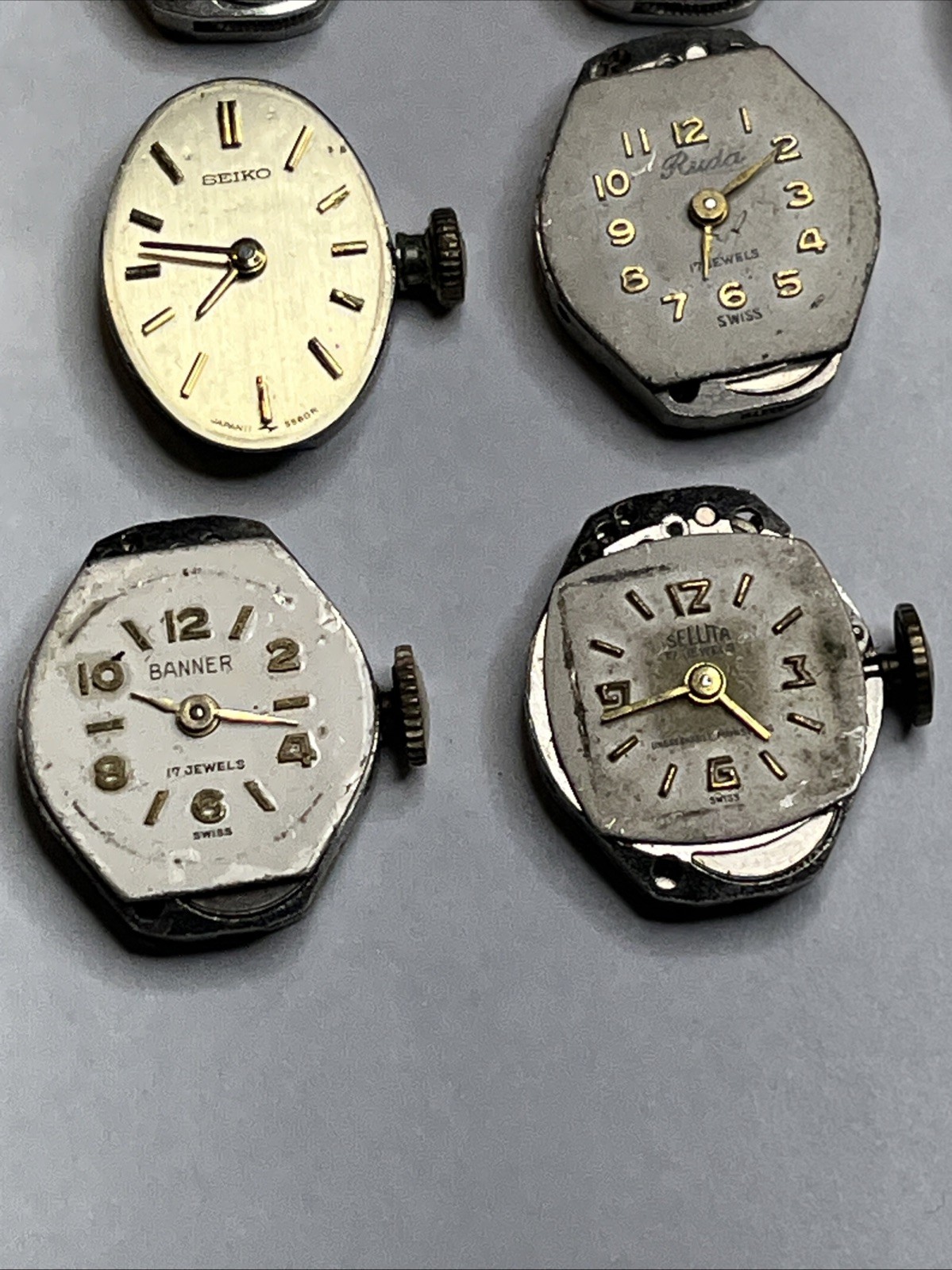 Lot Of 21 Vintage Wrist Watch Movements Bulova, Gruen, Others For Parts Repair