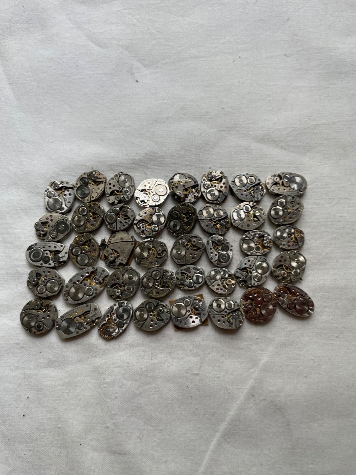 40 movement for USA ladies watches AS IS – Elgin Bulova Waltham Gruen etc.