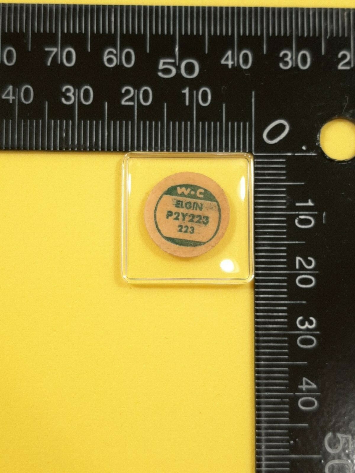 Vtg ELGIN Model “P2Y223 (223)” FLAT TOP Watch Crystal Replacement Part Piece