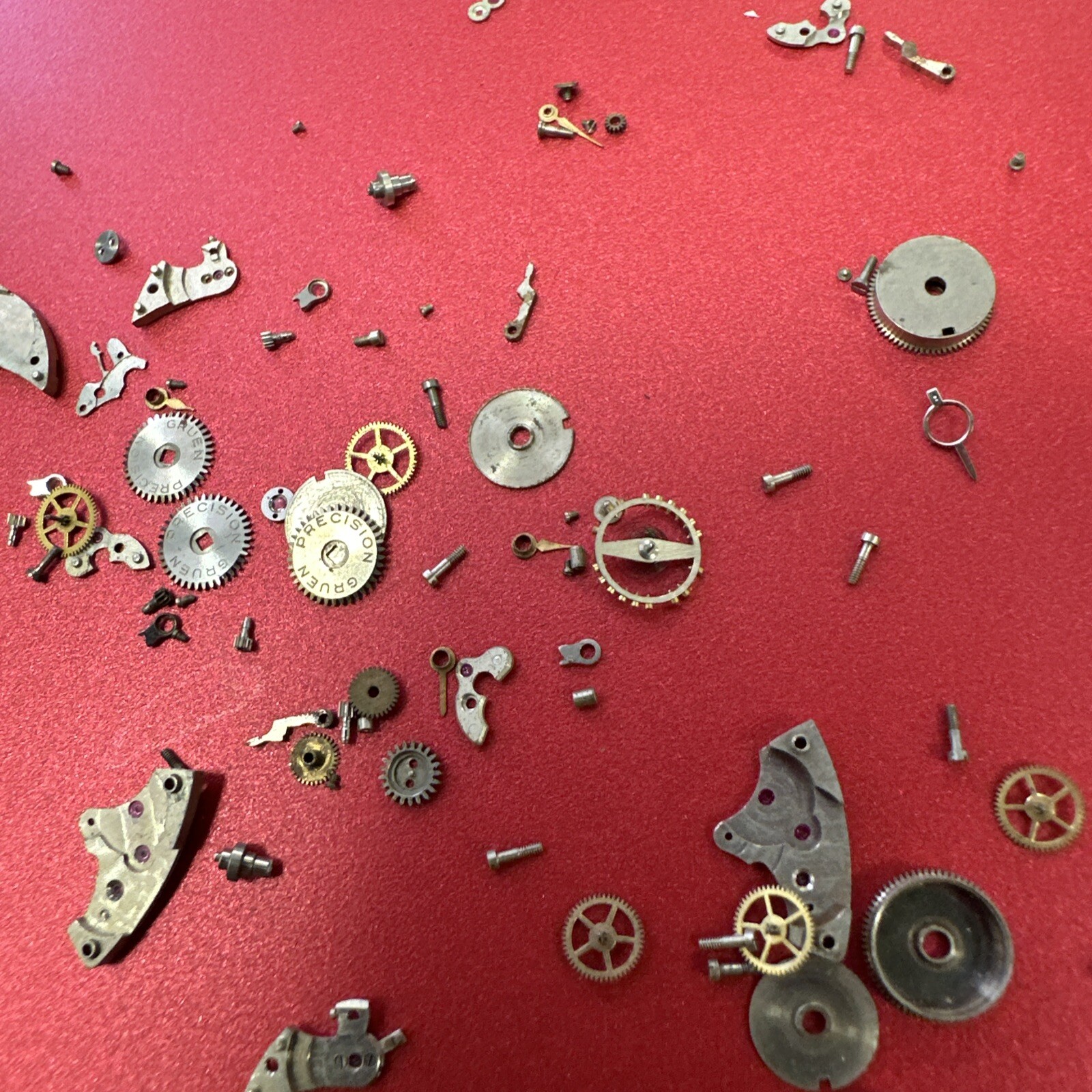 Vintage Gruen Precision 275-295 17jewel wrist watch movement For Parts & Repairs