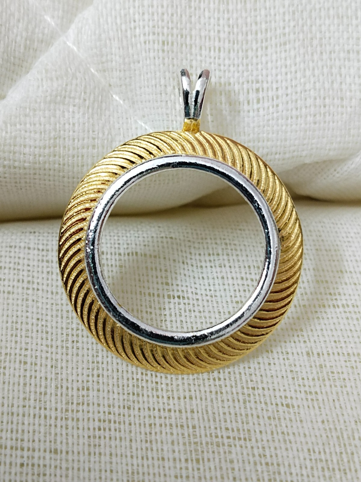 925 Sterling Silver 18k Gold Plated Sterling Silver Round Bezel Pendant Blank