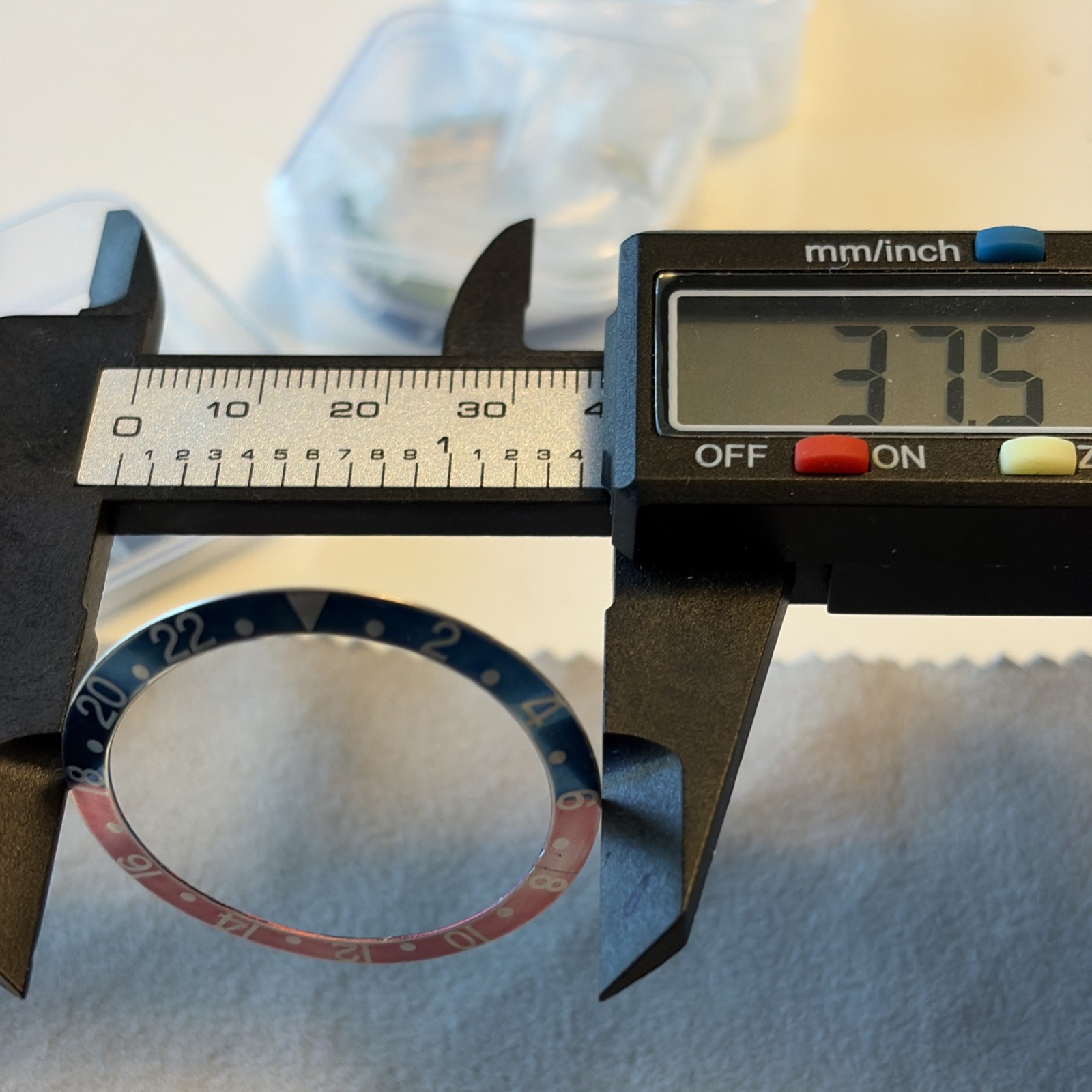 NEW AGED BEZEL INSERT PEPSI ALUMINUM FOR ROLEX GMT BLUE RED. 37.5 x 30.7 mm