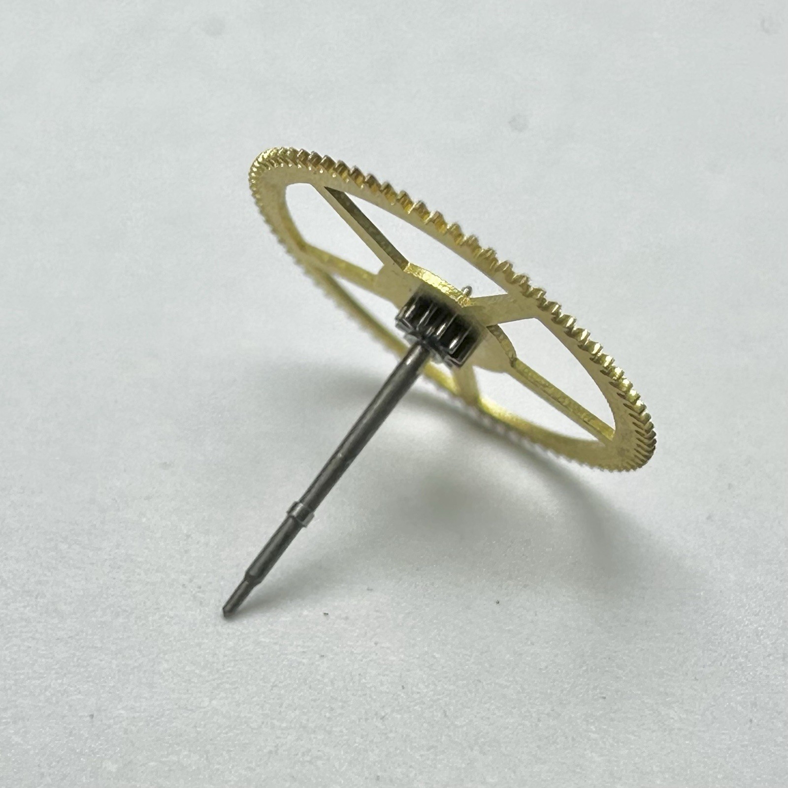 241 710 NOS FOURTH WHEEL SWEEP SECOND WHEEL SEIKO CHAMPION CALENDAR CRONOS