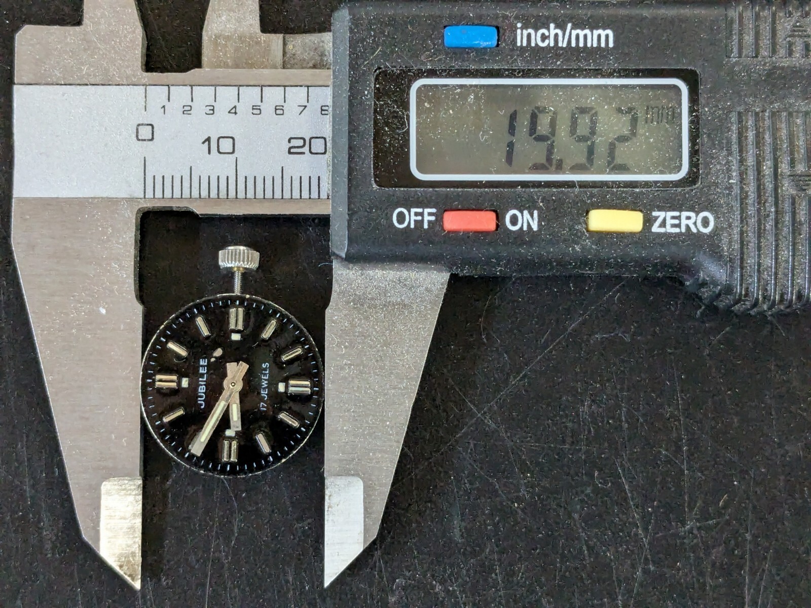 Vintage Jubilee – UT Unitas 28 S- Ladies Watch Movement For Parts/Repair