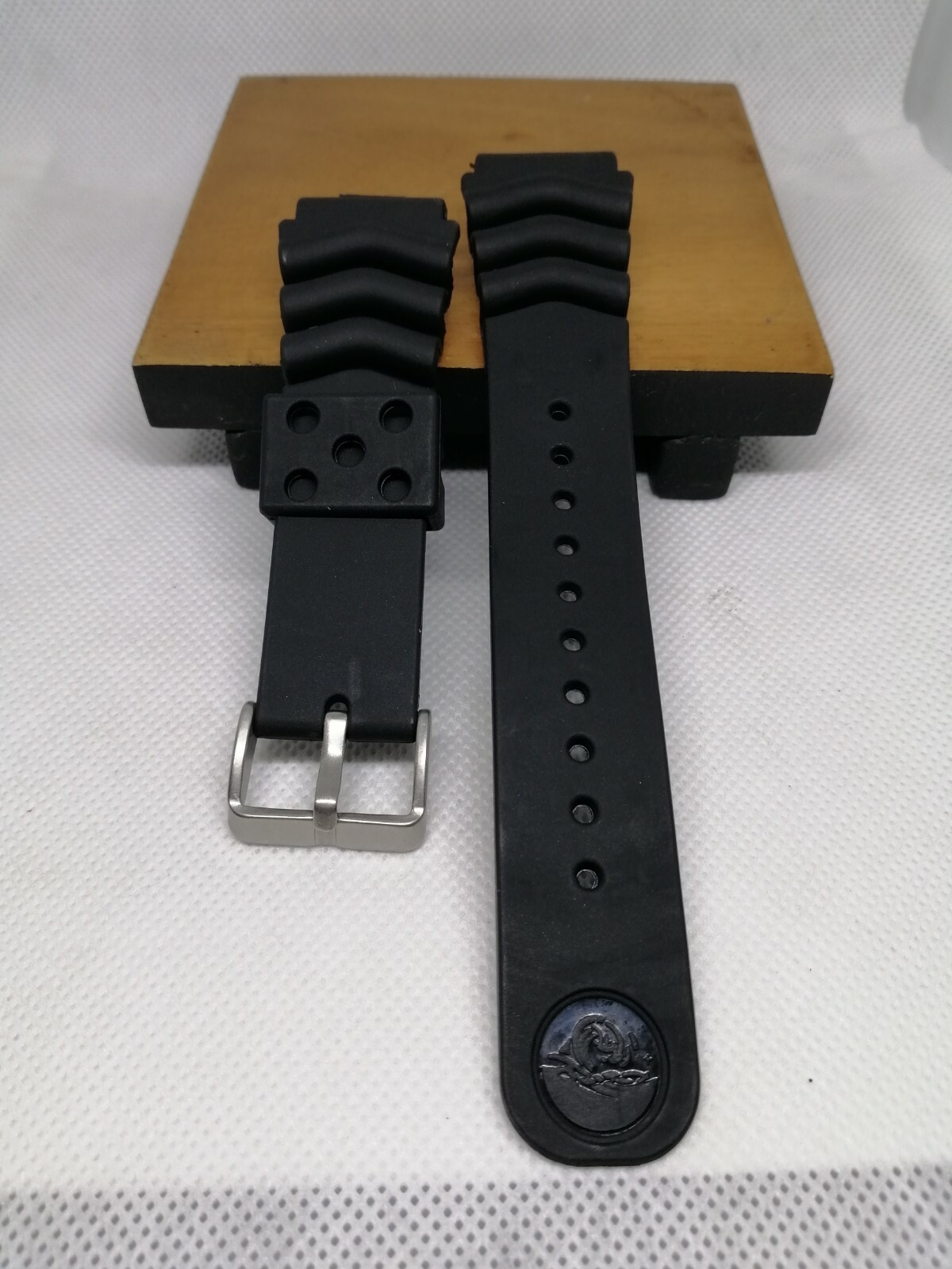 046 SEIKO REPLACEMENT 22MM Z22 WAVE VENT RUBBER STRAP SKX007, 6309, 7002, 7548