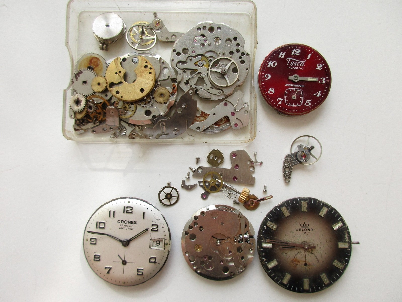 FE France Ebauche cal. 233-60 vintage watch movements – large lot for parts