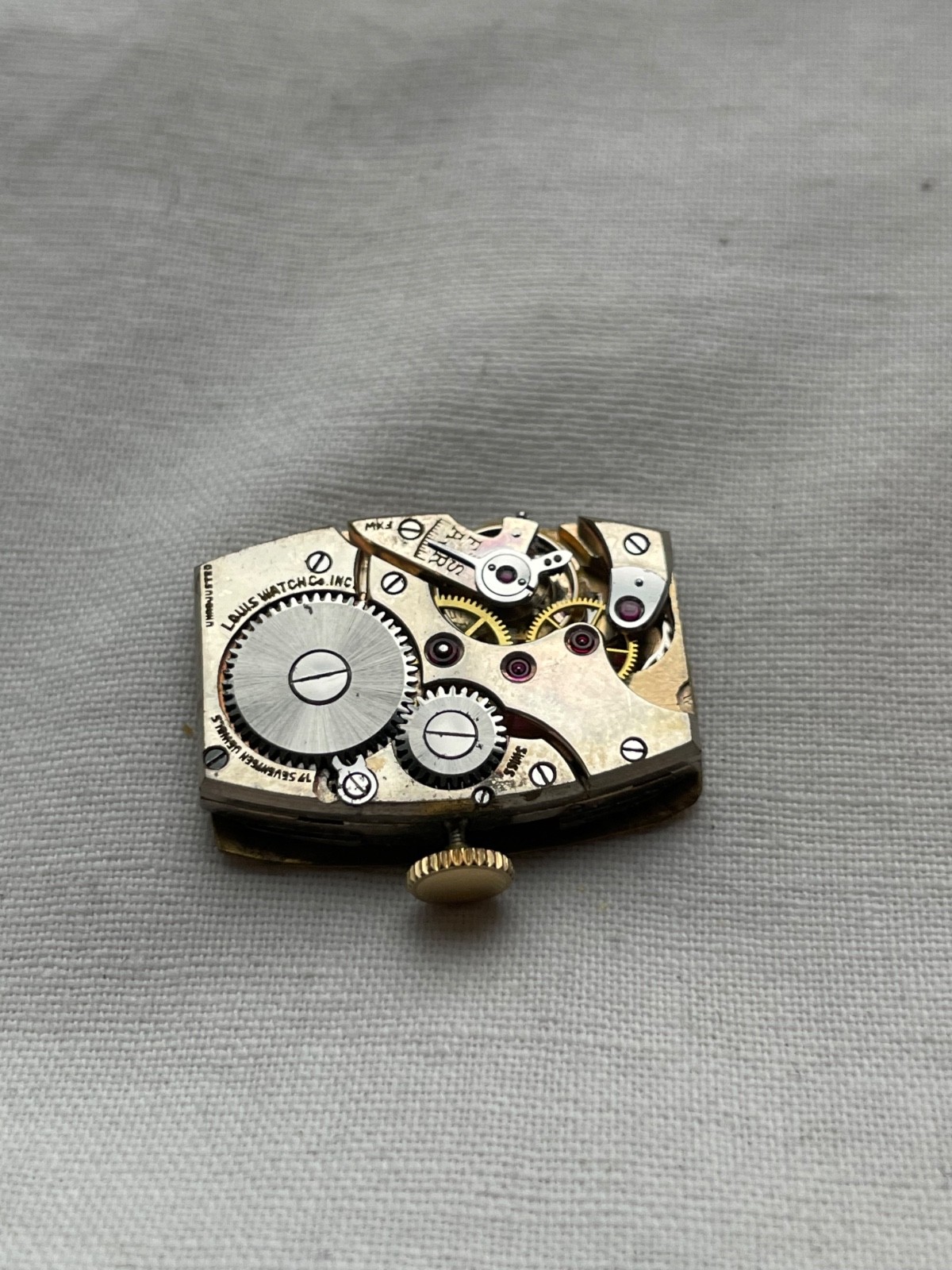 Louis – movement for men watches RUNS