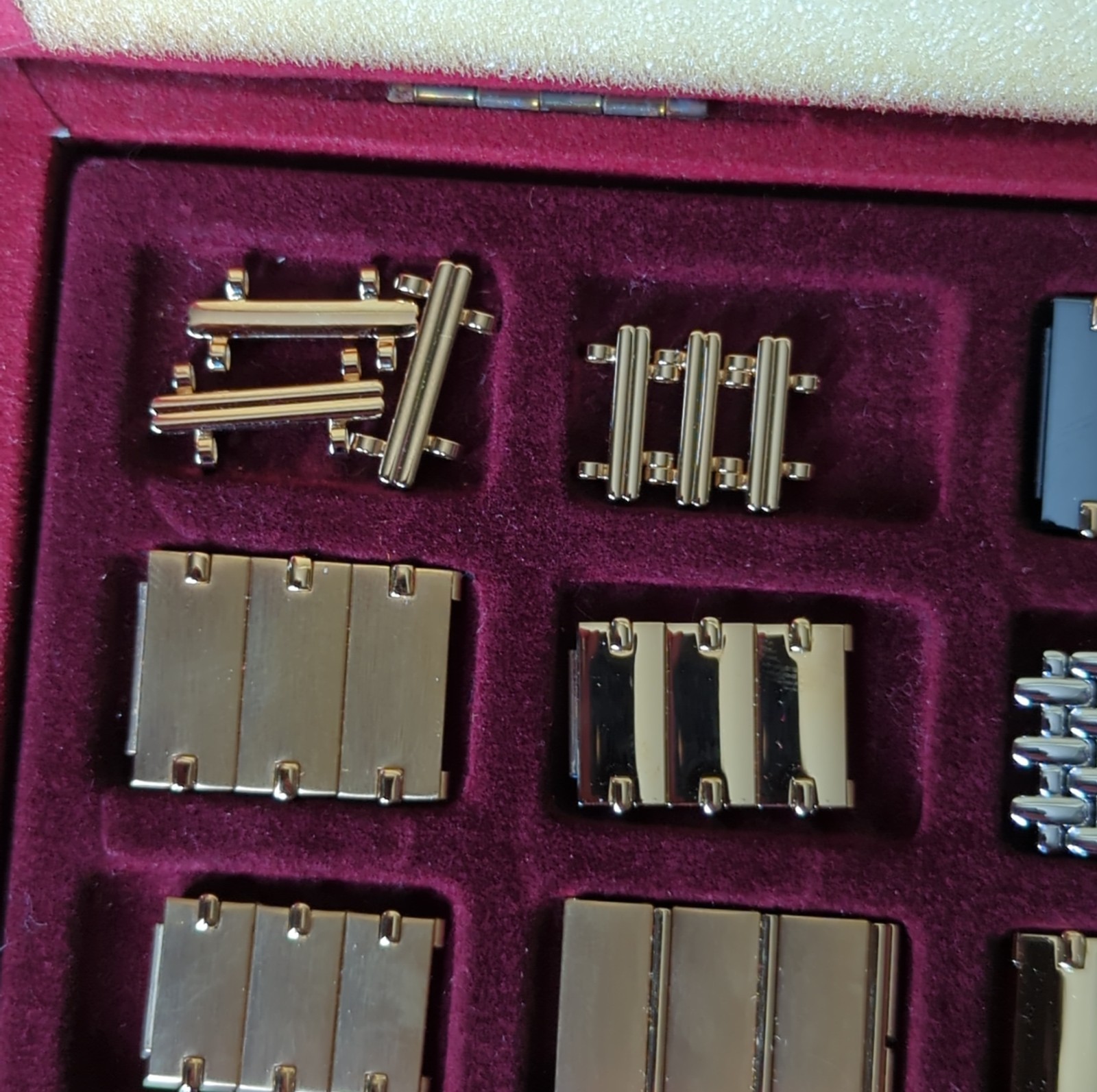 Raymond Weil Comprehensive Watch Bracelet Link Kit Mens and Ladies Circa 1990