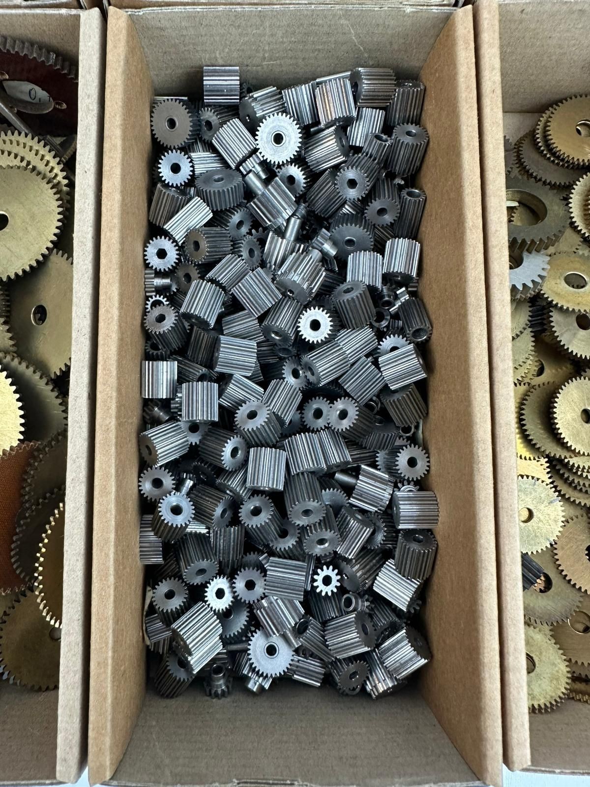 Large Lot Precision Gears – Brass & Steel Watchmaker / Clockmaker Parts 14-15kg