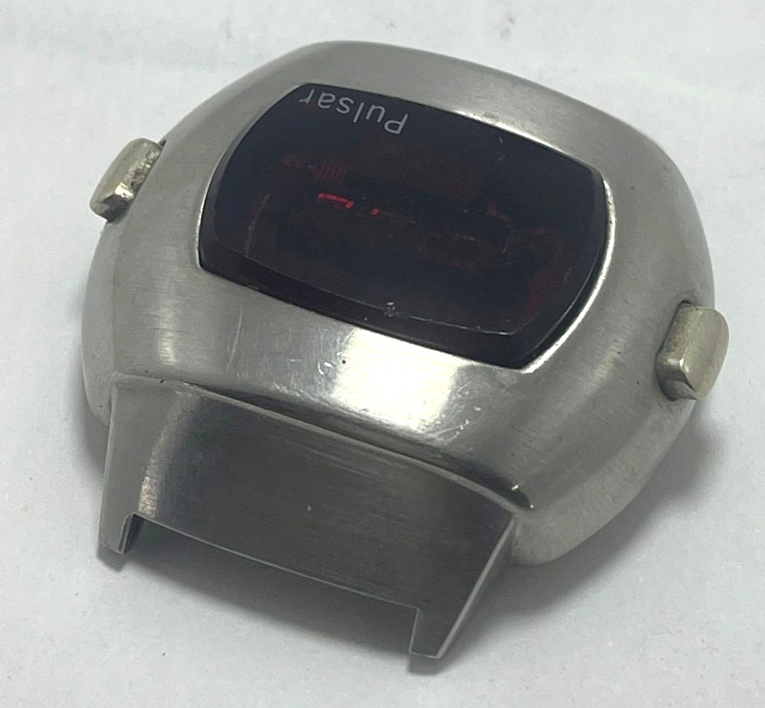 VINTAGE PULSAR LED IT DOESN’T WORK FOR PARTS 70s
