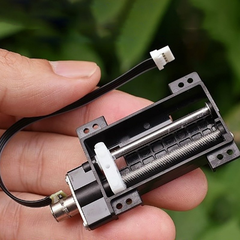 High Torques 0.5Nm Steppers Motor Plastic Metal Construction 30mm Strokes