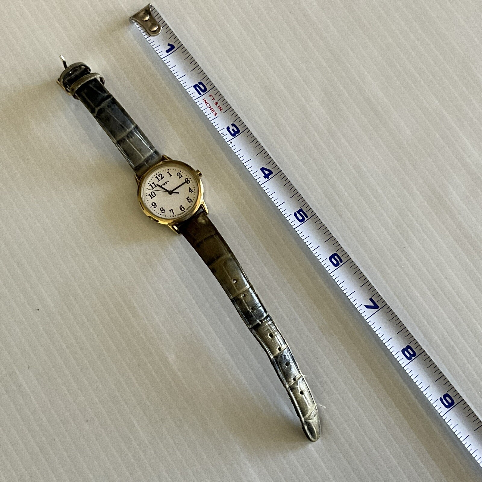 Timex CR 1216 Cell WR 30 M Black Genuine Leather Vintage Watch Parts or Repair