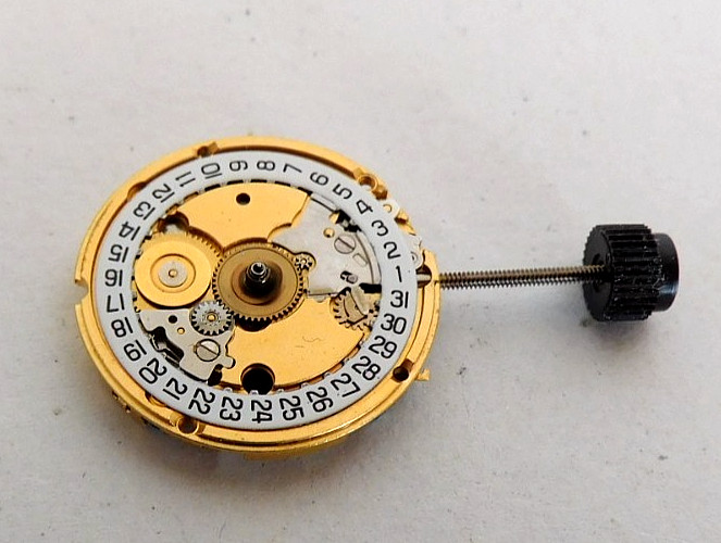 ETA 956 – 112 MOVEMENT FOR PARTS or REPAIR DATE at 3. USED 7 JEWELS.