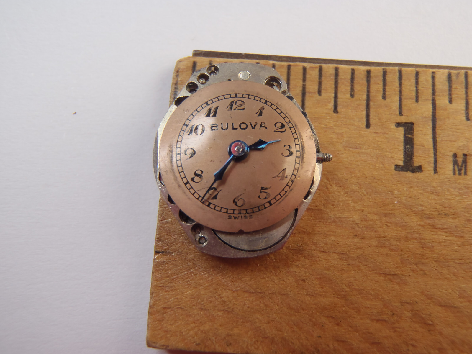 BULOVA 6AM BXW Swiss 17 JEWEL Watch Movement REPAIR OR PARTS
