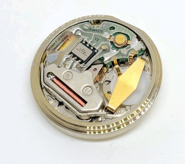 Vintage Hamilton 706 7J Canteen Quartz Wrist Watch Movement For Parts Or Repair