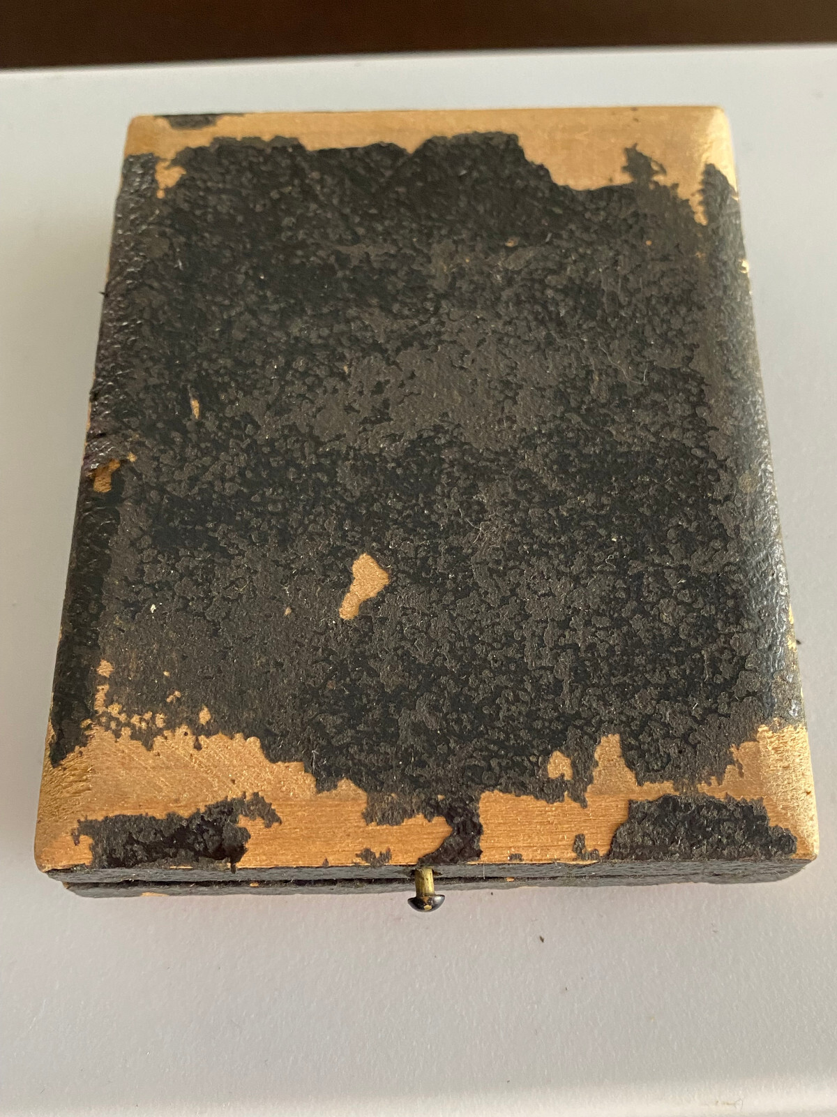 VINTAGE 12S HAMILTON POCKET WATCH BOX ONLY, HAS A LOT OF WEAR OUTSIDE