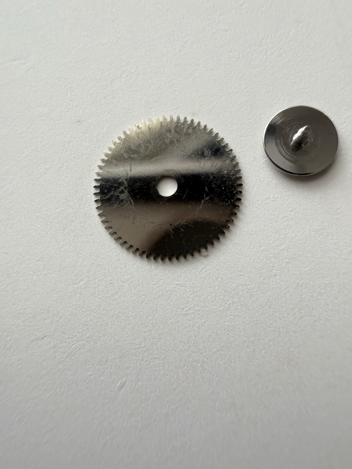 Seiko Ratchet Wheel, Reduction Wheel And Screws – Seiko 7006.