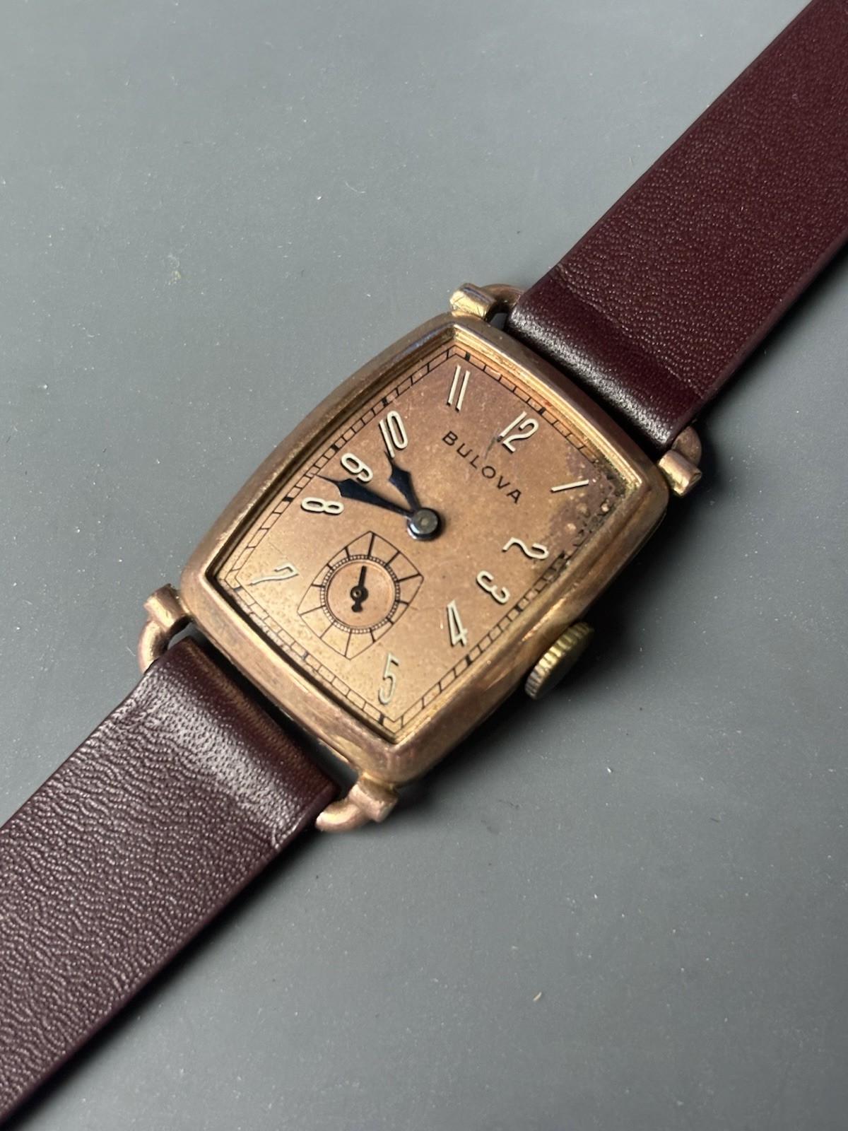 Vintage Bulova Manual Wind 17J 8AE Watch – Needs Crystal