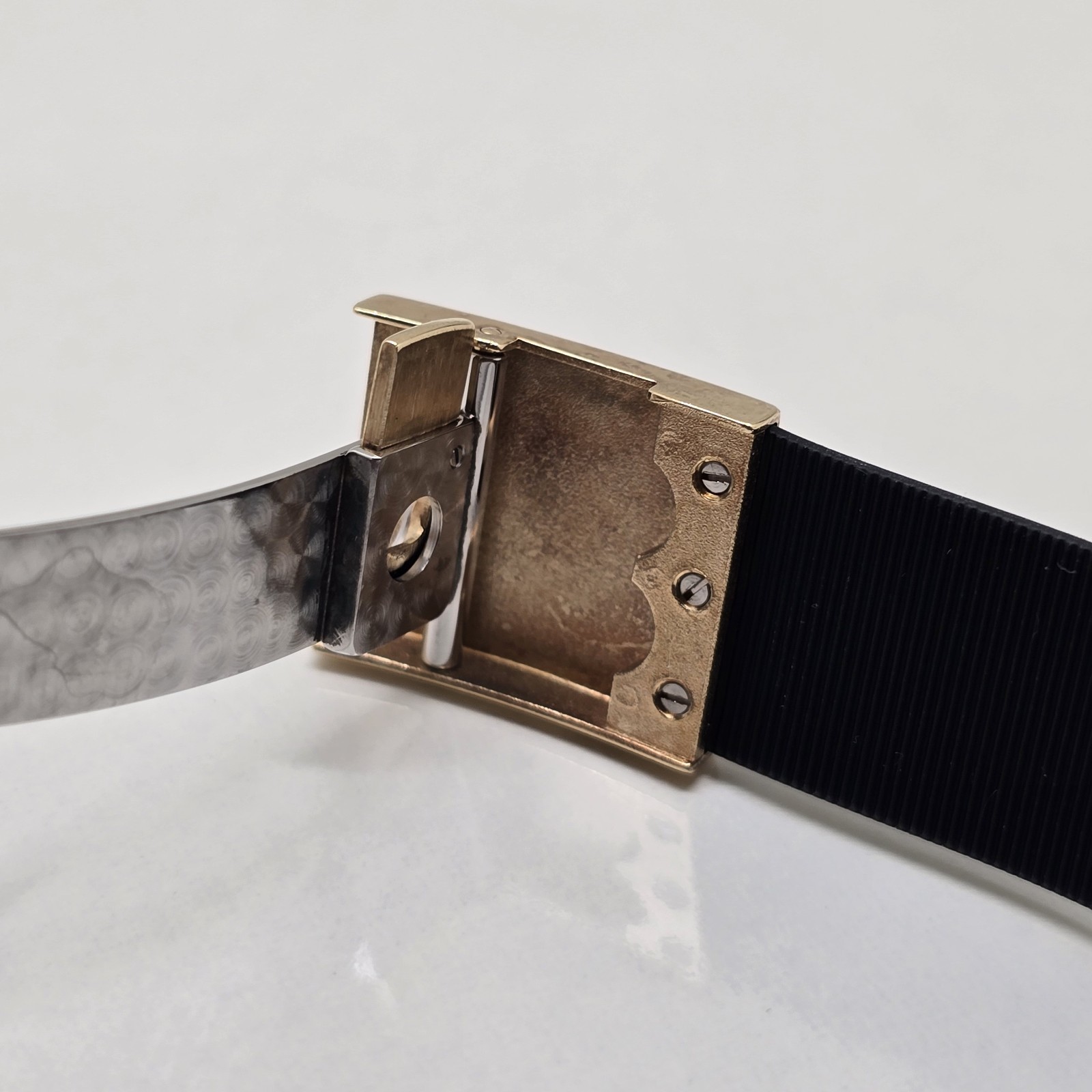 IWC PORSCHE DESIGN 3720 CHRONO WATCH 18K GOLD CLASP & STRAP (MINT & ORIGINAL)