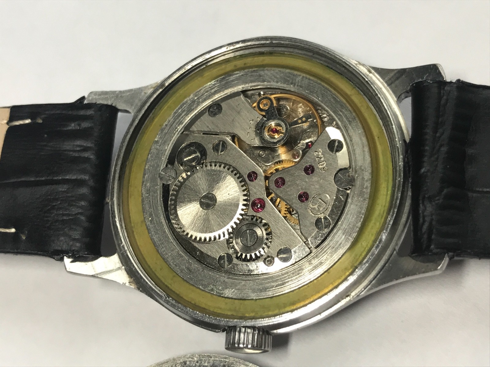 WOSTOK 18 JEWELS USSR Case stainless steel Vintage man”s wristwatch