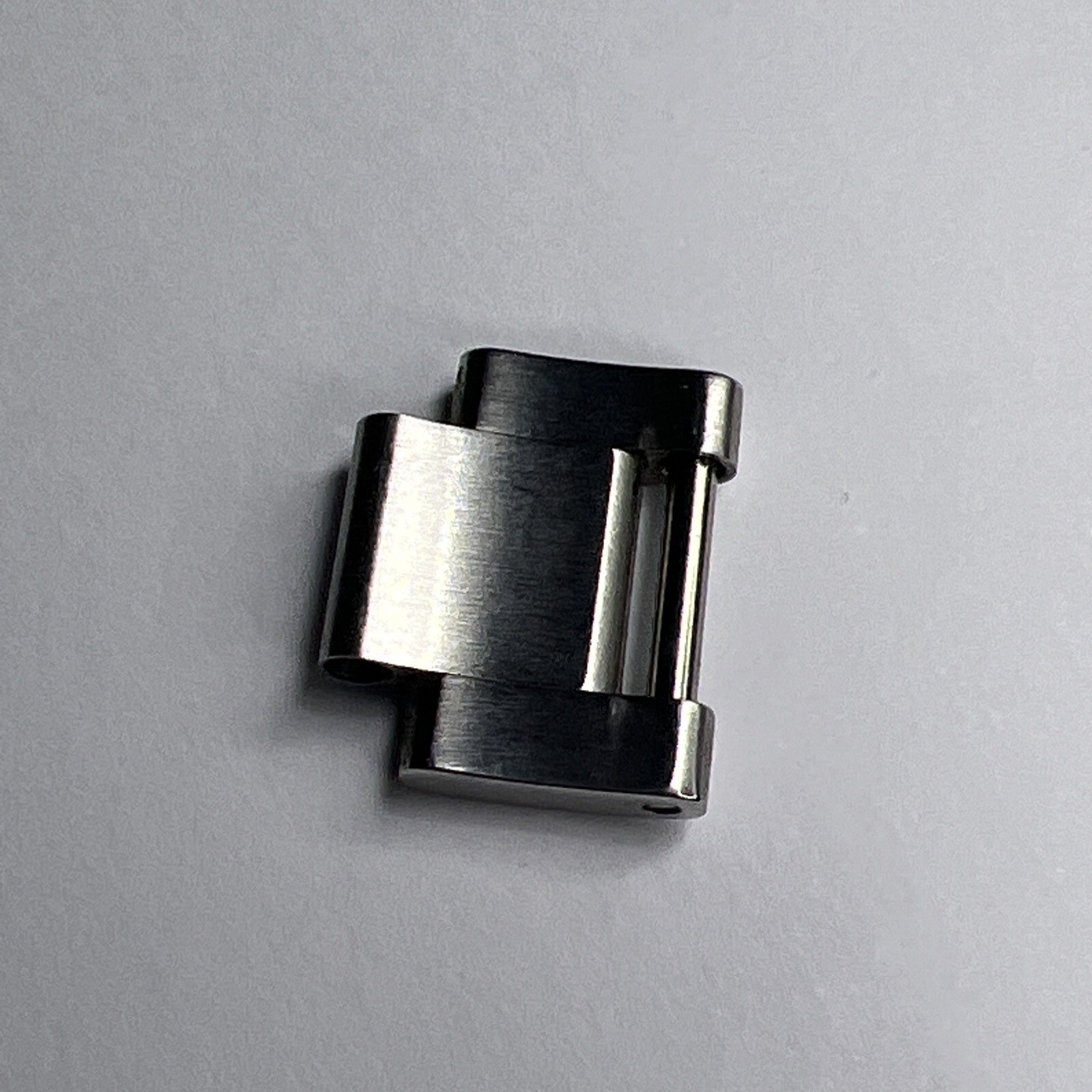 AUTHENTIC ROLEX STEEL 15.5MM OYSTER LINK & SCREW FOR 116710 116300 126300 126334