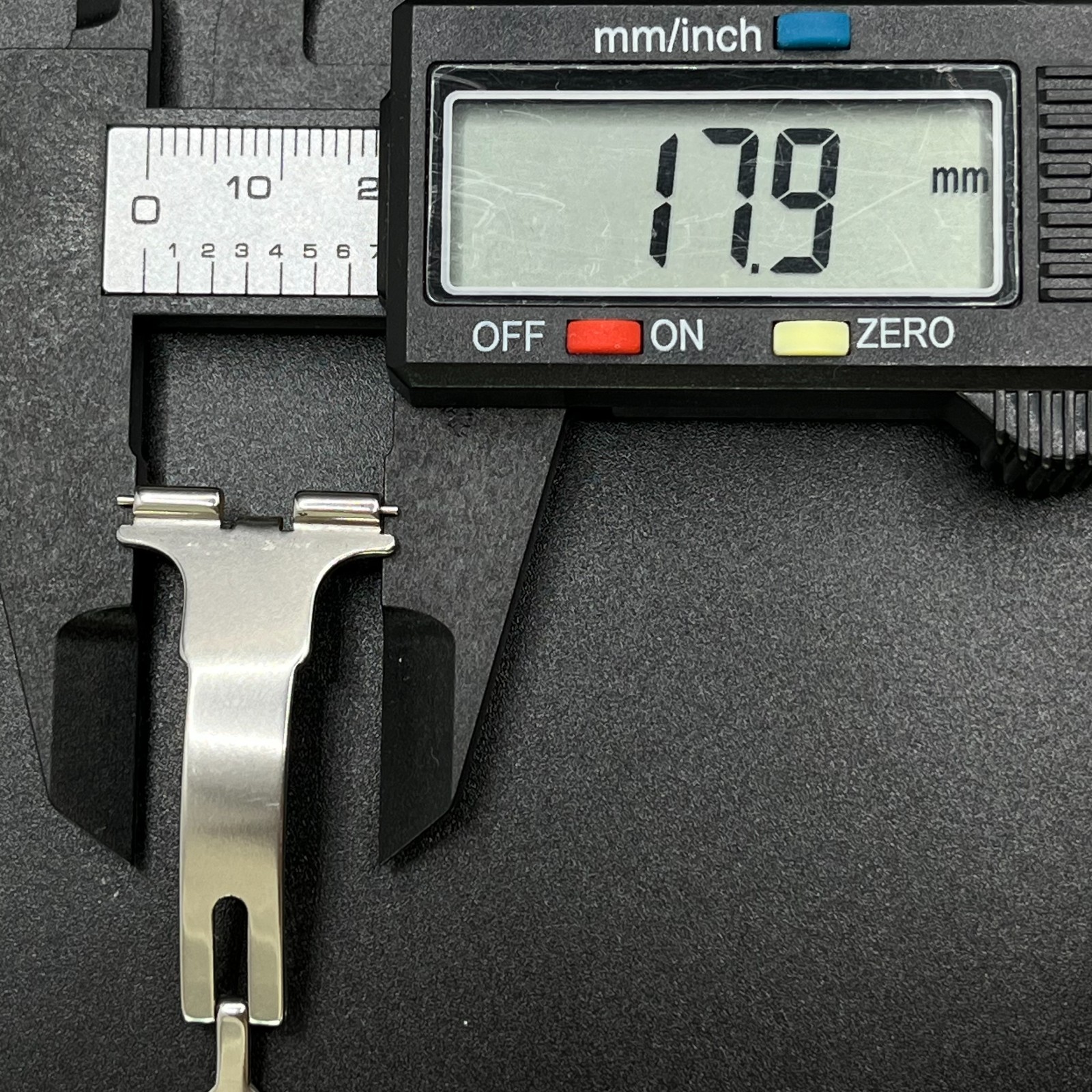Genuine Cartier Stainless Steel Deployment Buckle Clasp 17.5mm Watch Parts