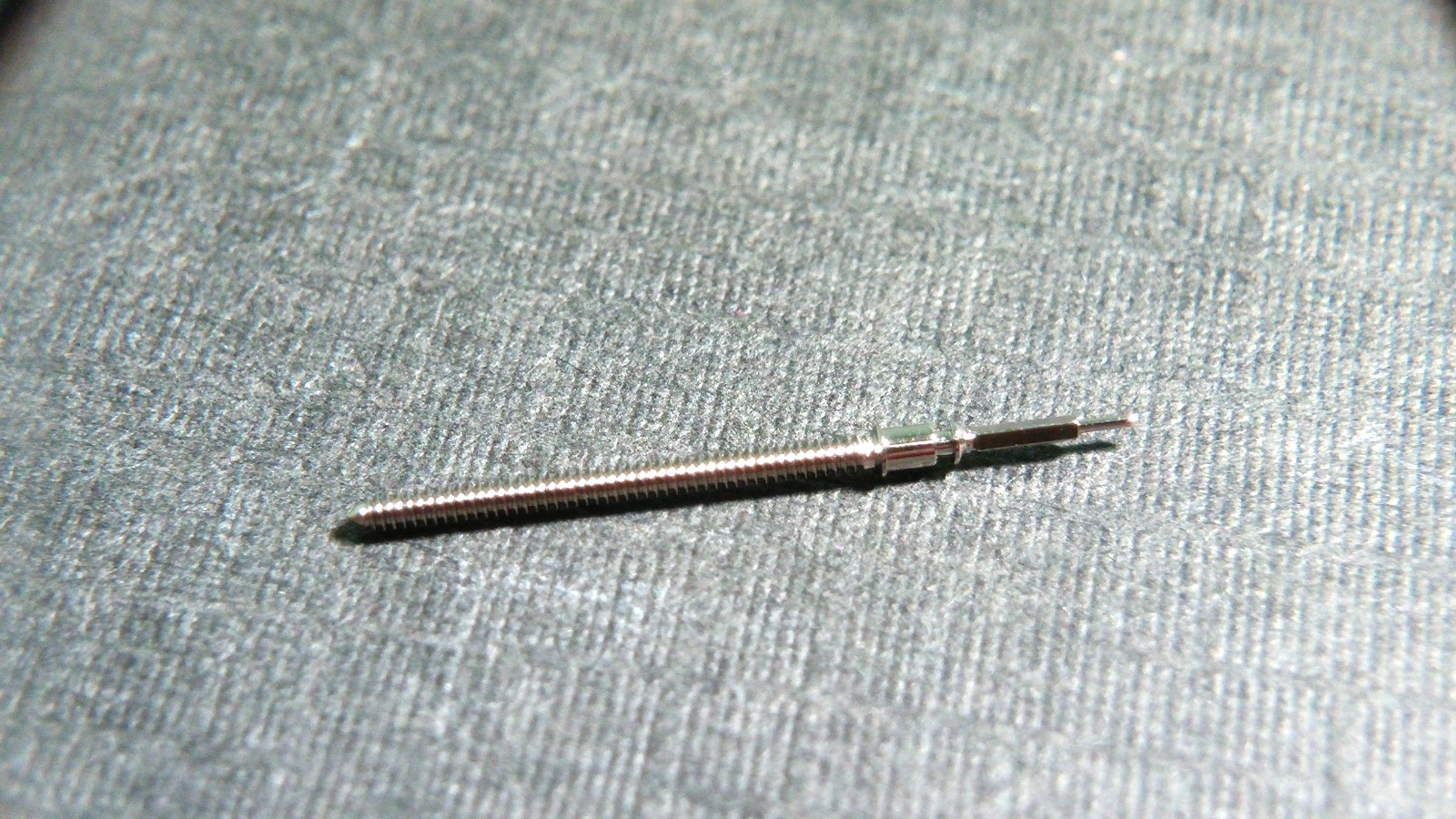 ETA 2000 1 401 winding stem 2000/1 401 Stem, tige d’enroulement genuine ETA stem