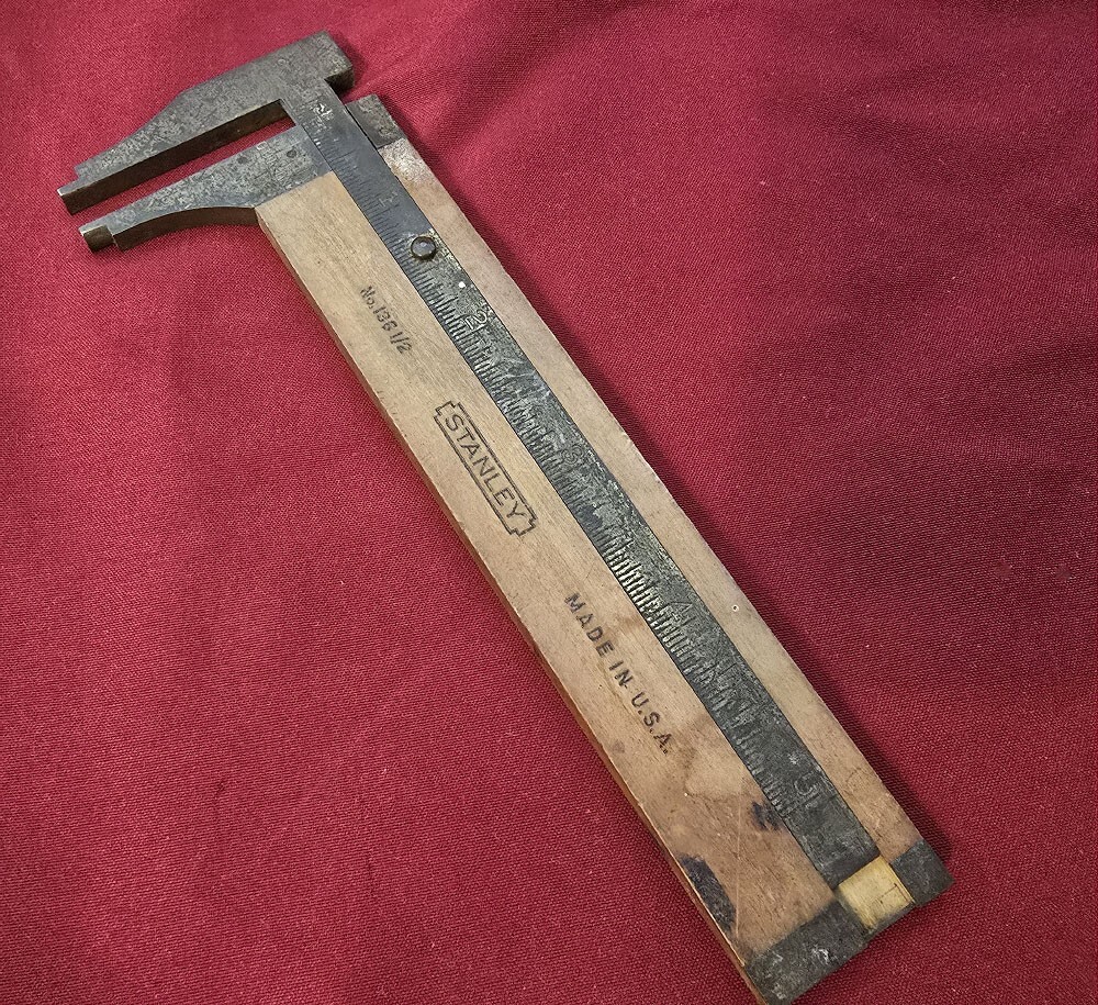 Clockmaker’s/Watchmaker’s Estate Stanley No. 136 Boxwood & Brass Sliding Caliper
