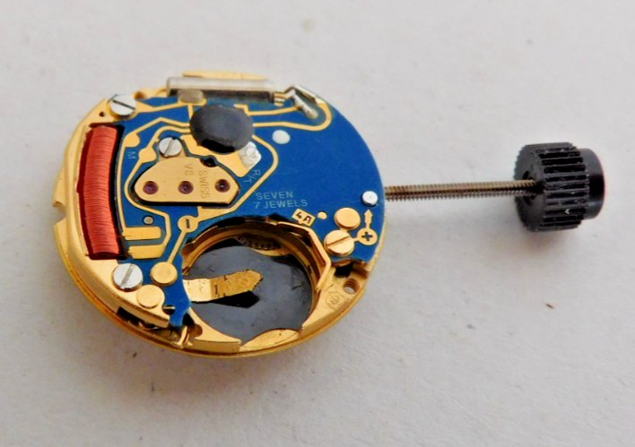 ETA 956 – 112 MOVEMENT FOR PARTS or REPAIR DATE at 3. USED 7 JEWELS.