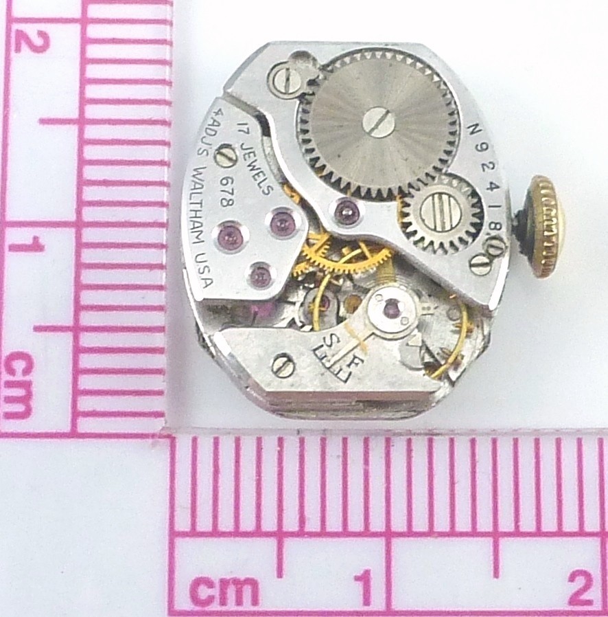 Vintage Waltham Wristwatch Movement – Grade 678 – Parts / Repair