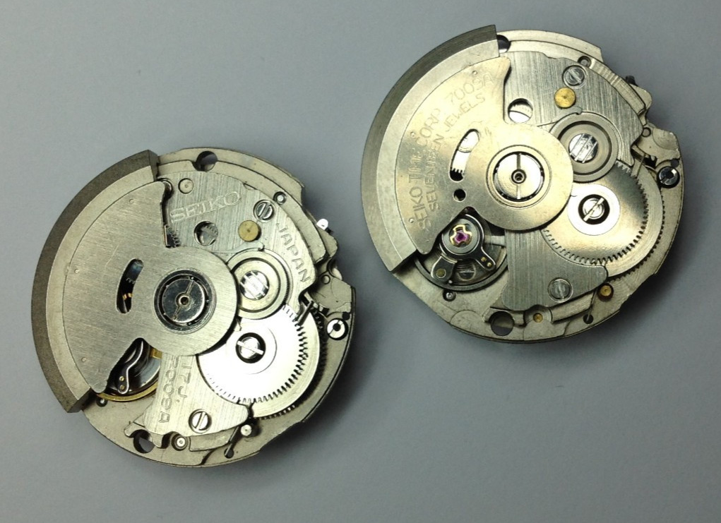 2 x Seiko 7009A Automatic Watch Movements for Restoration , Spare or Repair