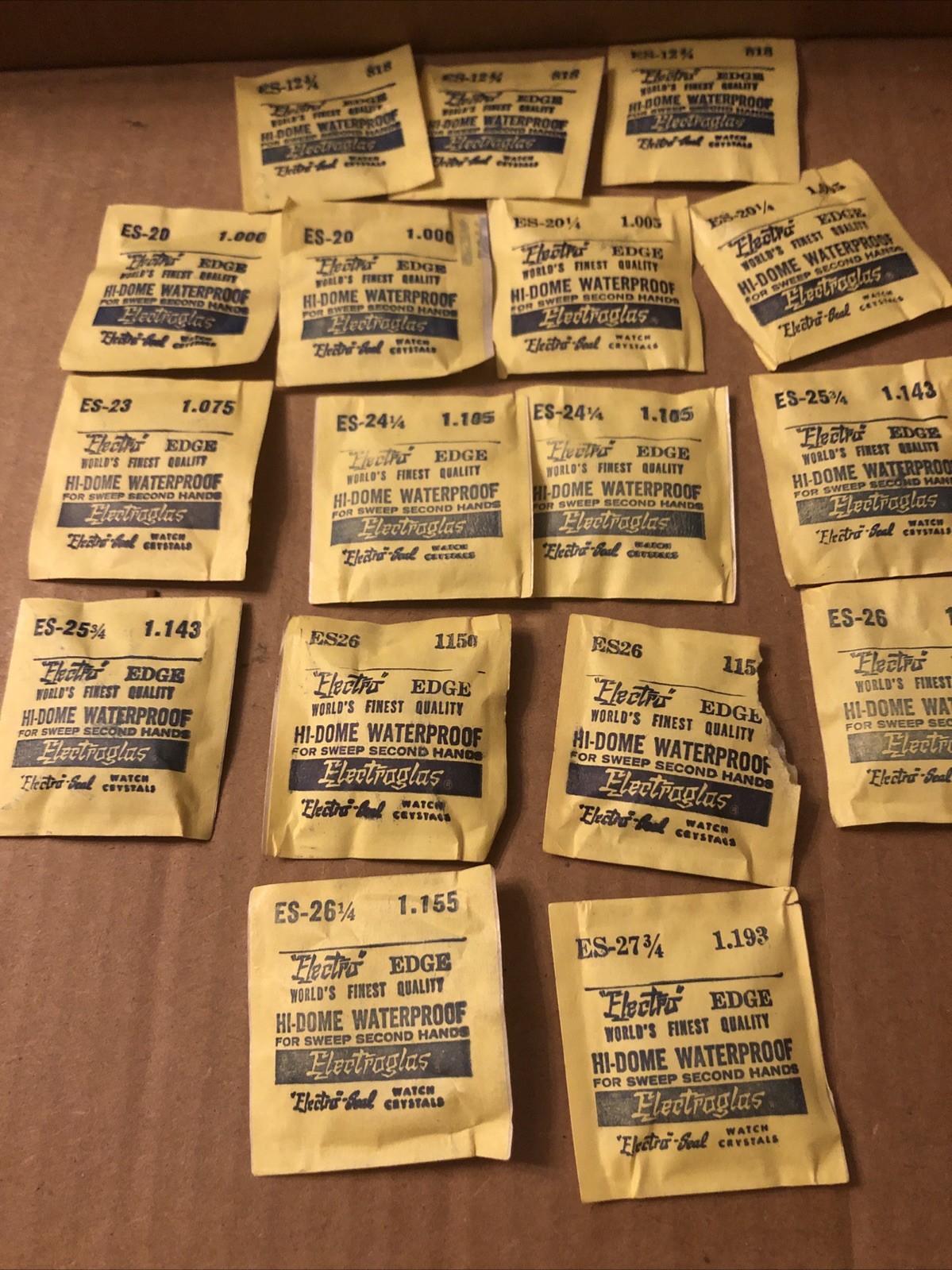 17 Electra Edge HIGH DOME ROUND PLASTIC WATCH CRYSTAL NOS
