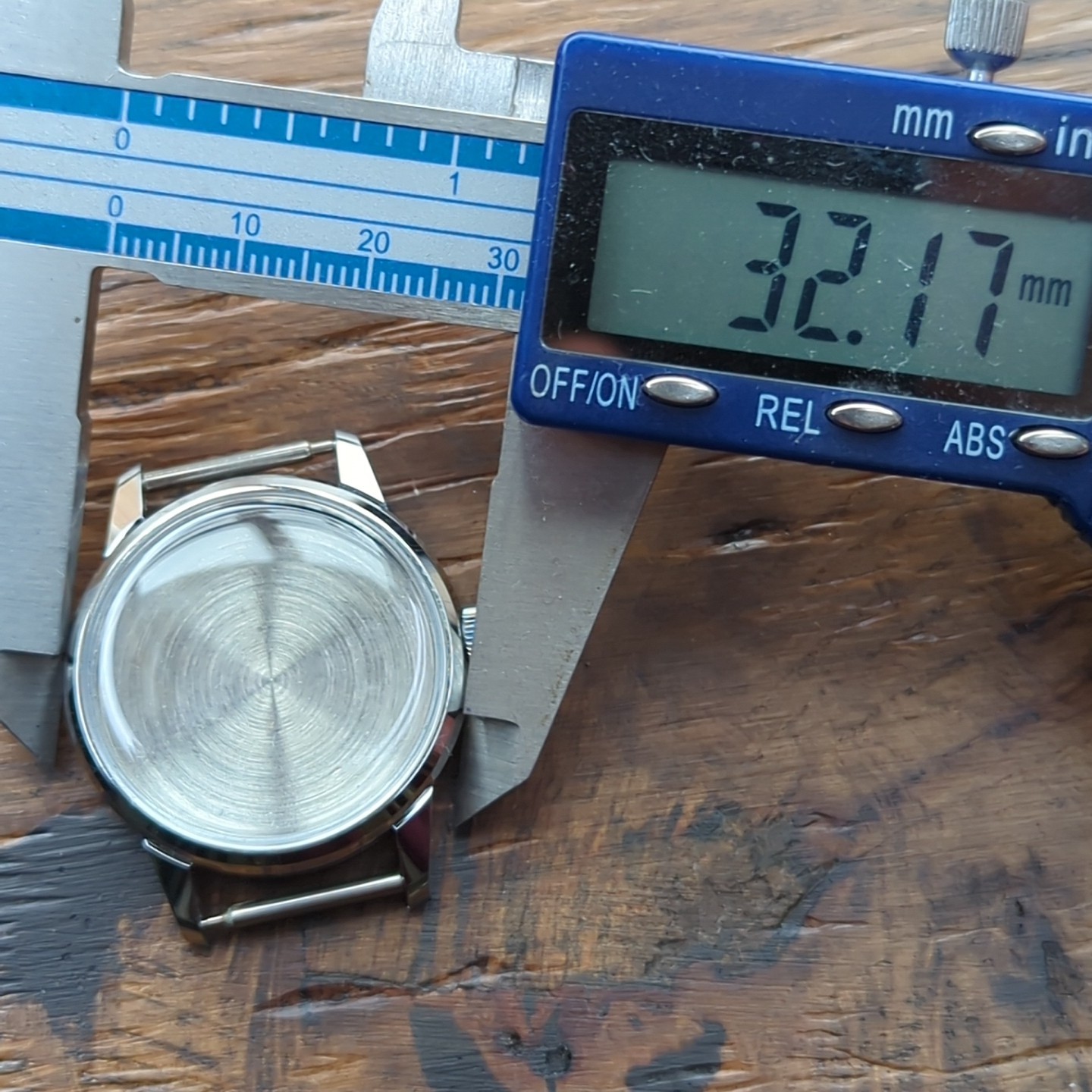 1950s Swiss NOS Waterproof Incabloc Watch Case 32mm For Movement Rehoming (WB)