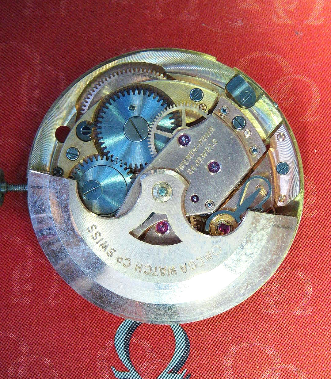 Used Omega Cal.550,551,552,560,561,562,563,750,751,752 Movement Parts