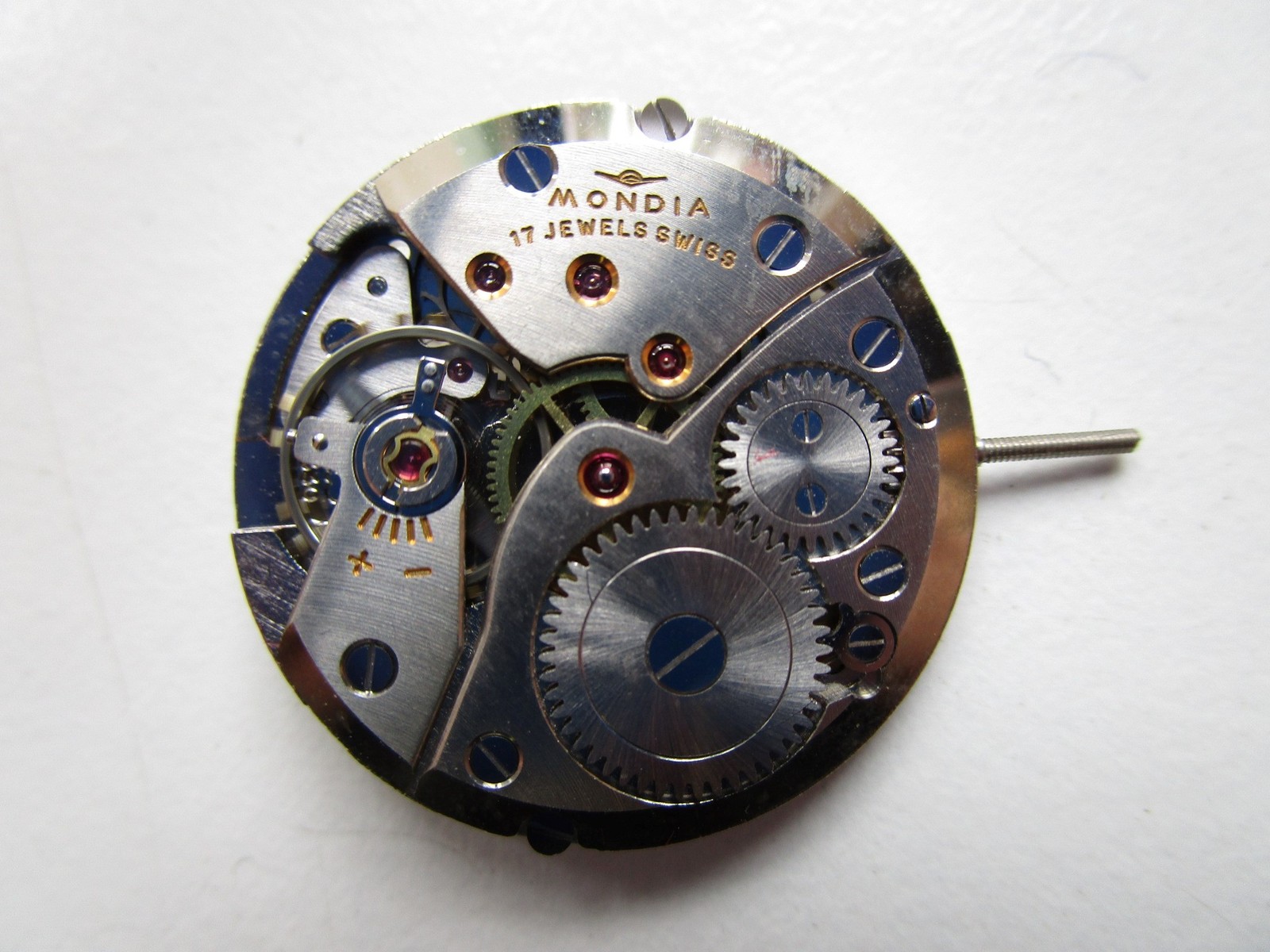 Peseux cal. 320 Swiss Mondia watch movement – running